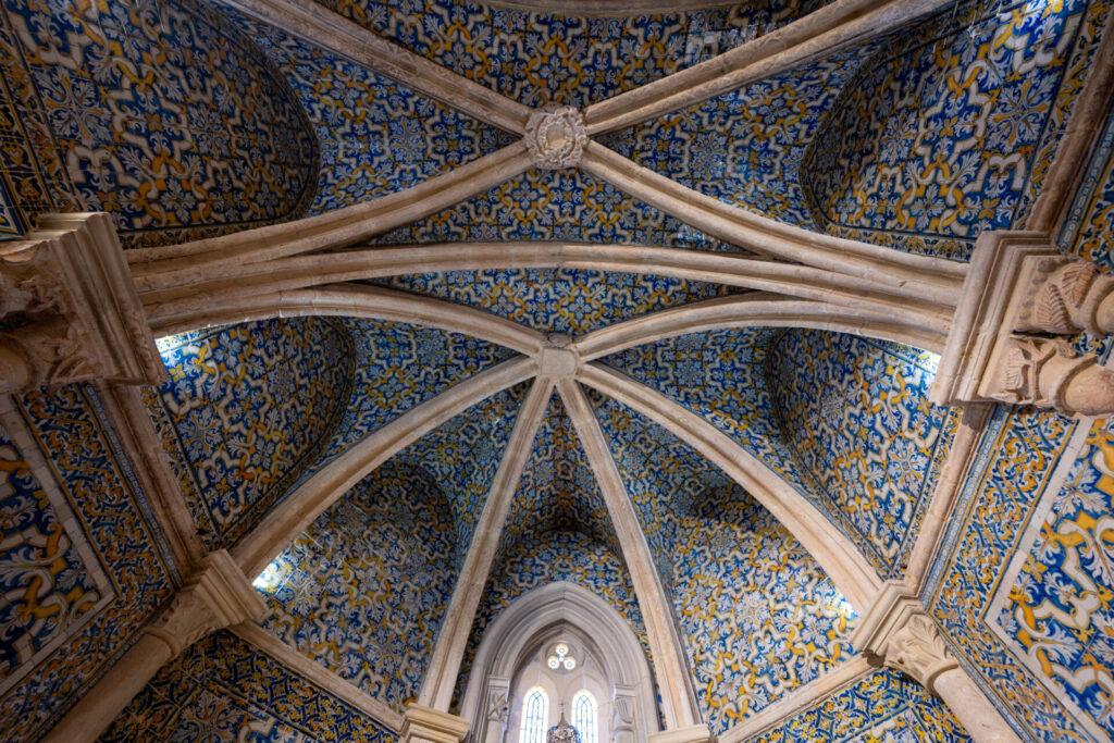 The decorative interior of Faro Cathedral