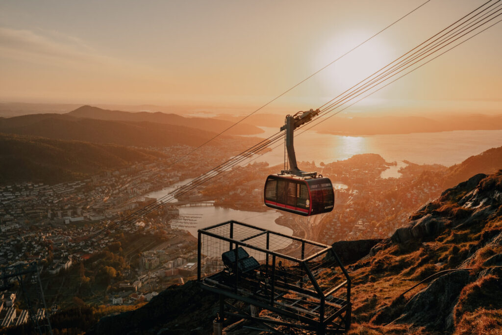 Mount Ulriken Cable Car, Bargen