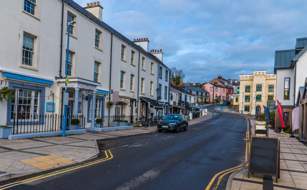 Saundersfoot’s colourful main street
