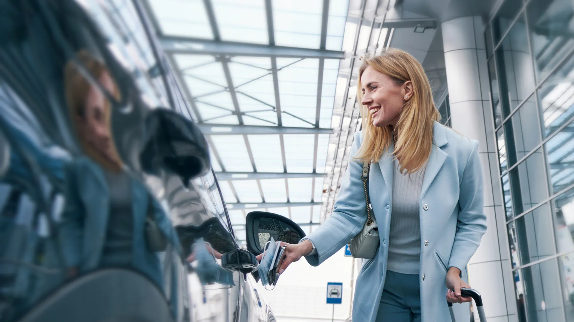 Airport Taxi via easyStay.com